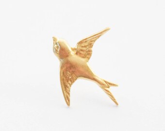 Gold Bird Pin, Sparrow Pin, Sparrow Brooch, Sparrow Tie Tack, Gold Sparrow Tie Pin, Gold Bird Tie Tack, Sparrow Lapel Pin, Tiny bird pin