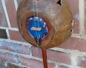 Two and a half string gourd banjo (banza)