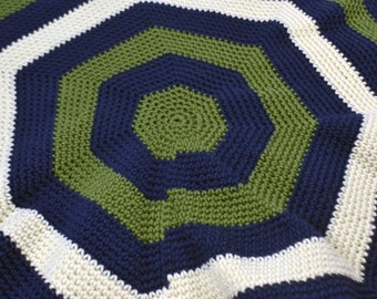 Around and around circular baby blanket