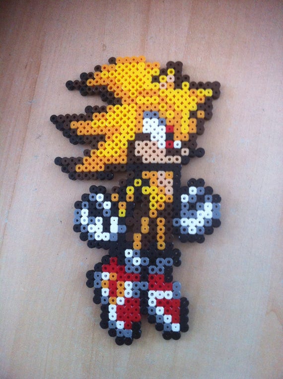 Pixel art / Perler Beads gold Sonic / Sonic Golden