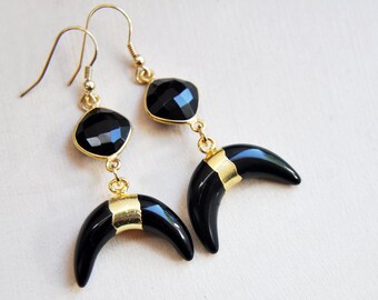 Black Horn Earrings, Black Moon Earrings, Black Onyx Earrings, Crescent Moon Earrings, Black Boho Earrings, Bohemian Earrings,Black and Gold