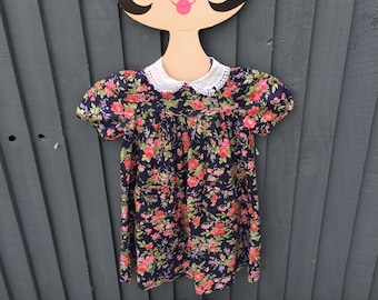1980s vintage Laura Ashley floral girls dress 3 - 4 years peter pan lace collar