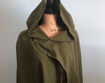 Mid length Rogue cloak, hooded cloak, lord of the rings cloak, green cloak, medieval cloak, renaissance cape, ranger cloak