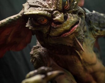 GREMINS - 1:1 scale Gremin statue.