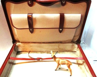 Vintage Stylite Large Leather Suitcase, Handsome Camel Brown Leather, Tarnished Brass Hardware, Inside Compartments, Staging Prop, Decor