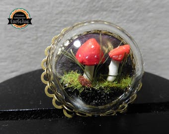 Decor woodland mushroom brooch