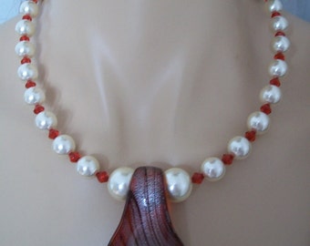 Necklace white and Red