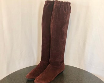 Sz 8 VintageTall Maroon Genuine Suede/Leather 1980s Women Knee High Pull On Slouch Boots.