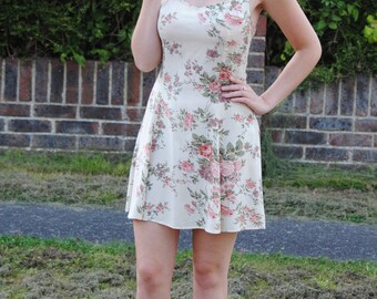90s Vintage Floral Halter Mini Dress with Sweetheart Neckline