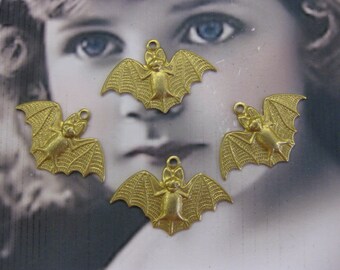 Natural Raw Brass Small Bat Charms 2135RAW x2
