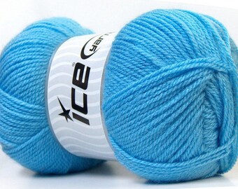 acrylic yarn balls in 100grs color blue ICE brand yarns