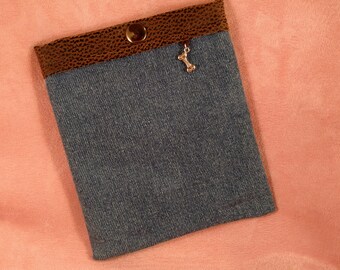 Classic Pochette Treat Pouch Denim