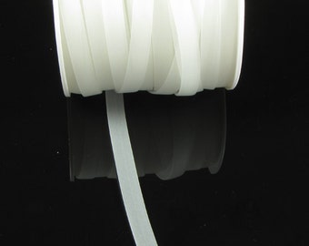 Rubber cord 8mm flat, luminous white, 5 feet