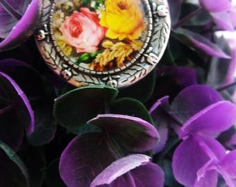 Pretty in Florals Brooch