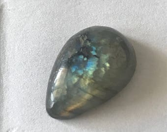 Tear drop labradorite cab
