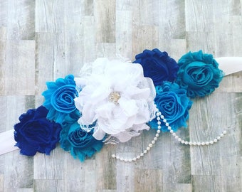 Blue maternity sash, boy maternity sash, blue and white maternity sash, mom to be maternity sash for baby shower blue