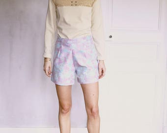 Floral printed canvas Pleated shorts