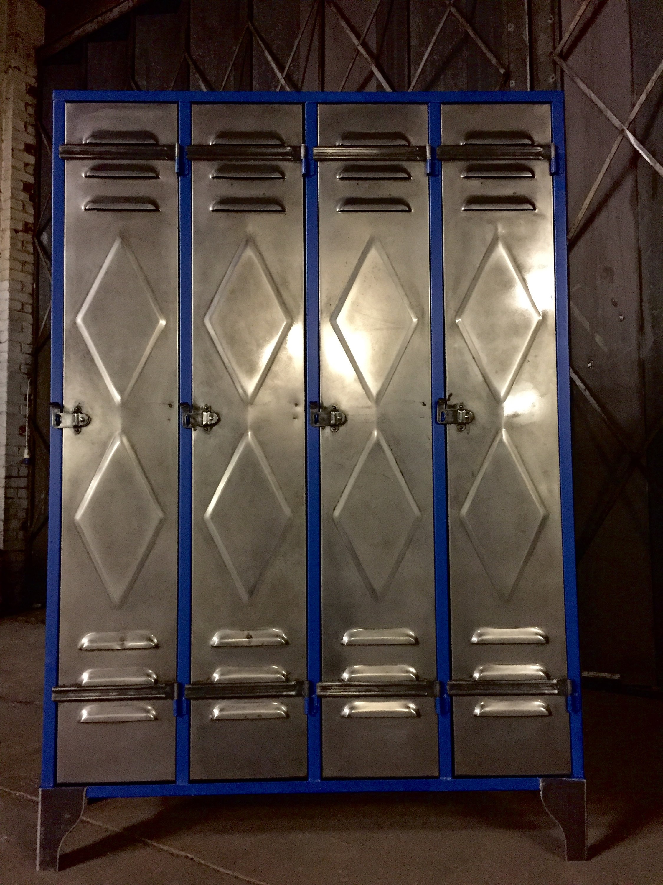 French Vintage industrial Lockers upcycled to create great