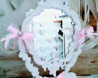 Mirror courtesy old shabby chic vintage