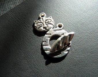 Cat silver metal Toggle clasp