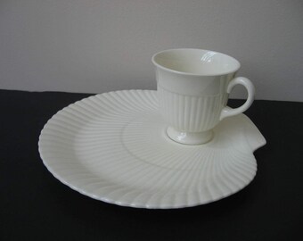 Vtg WEDGWOOD Etruria Barlaston "EDME" Shell Shaped Cream Tennis Set Plate Cup