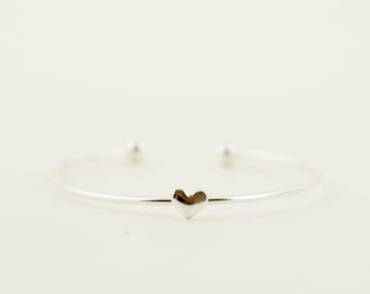 Minimalist Simple Heart Bracelet, Silver Plated Minimialist Bracelet, Layering Bracelet, Heart Bracelet, Stackable Bangle, Tiny Heart