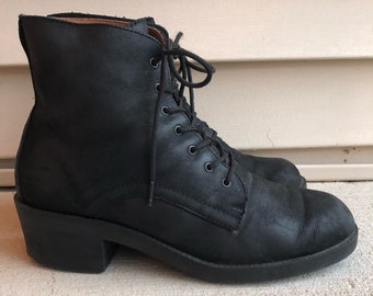 Vintage Black Biker Suede Leather Lace Up Ankle Boots / Booties 7 7.5