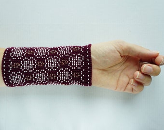 Maroon beaded wrist warmers / knitted wristlets with beads / woolen cuffs - Ready to ship