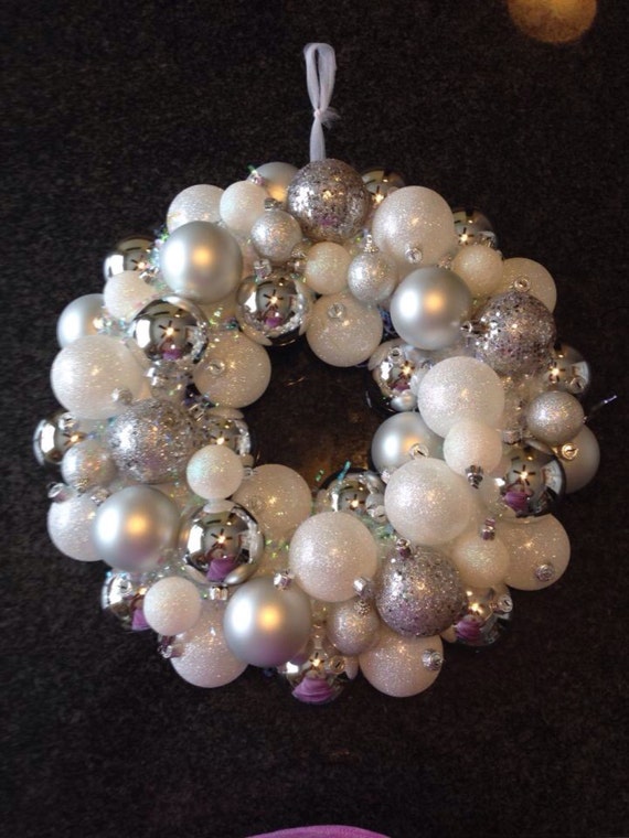 Christmas ornament wreath