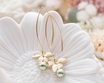 Sage Green Pearl Earrings with Gold Flower, Olivine Sage Green Wedding Bridal Earrings, Valentine's Day gift for mom wife girlfriend her