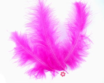 10 x 10cm (42F) fuchsia marabou feather