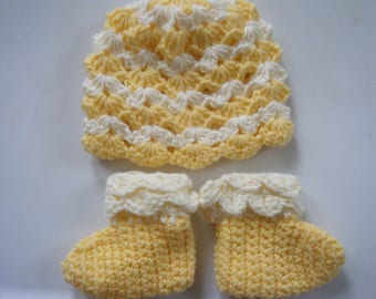 Baby booties and hat set