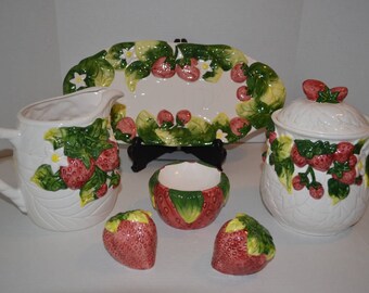 Strawberry dishes | Etsy