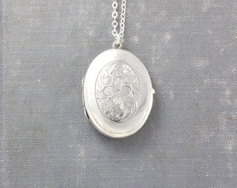 Vintage Sterling Silver Locket Necklace, Large Oval Picture Locket Pendant - Dame's Violet