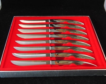 Vintage Set of 8 Knives with original box