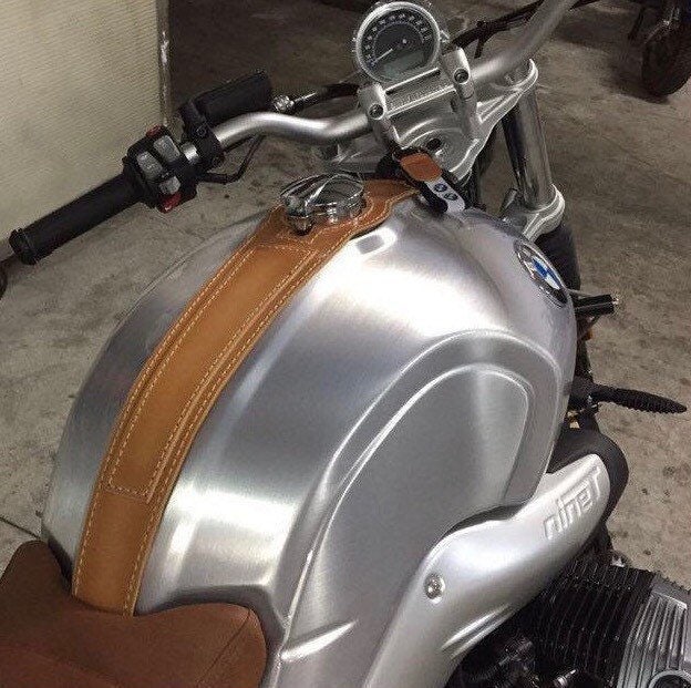 LeonLeder Courroie De Ru00e9servoir En Cuir Avec Aigle Pour Shadow VT750 C2 - Cuir De Vachette Robuste, Protection Contre Les Rayures, Sac Pratique, Montage Facile