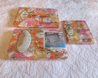 Vintage Sheet Set New in Package Cannon Royal Family Featherlite No-Iron Full Size Flat Fitted 2 Pillowcases "Bed of Flowers" Pink Orange