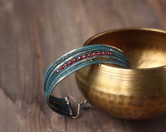 Copper bracelet - Metalwork - Garnet - jewelry - Wrap bangle - Wirewrapped - verdigris patina - oriental - boho - Southwest - healing - gift