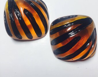 Vintage clip earrings