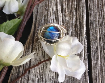 Blue flash labradorite sterling silver ring