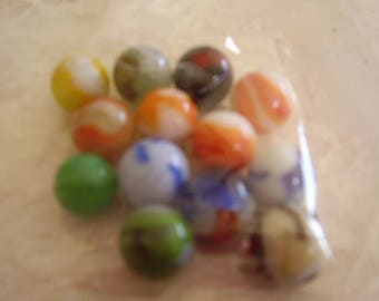 Vintage Solid White SWIRL Glass MARBLES(B)