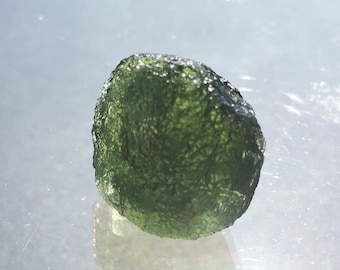 Moldavite from Czech Republic , 4.1 g , nice sculptured piece