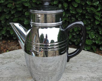 A Nice French Menesa Chrome Coffee pot / Cafetiere With Bakelite Handle