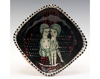 Two Lovers - Painting by Jenny Mendes in a Black and White Square Ceramic Pinch Bowl Wabi-Sabi Style