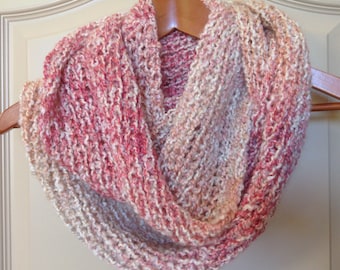 Red, pink and white ombre knit infinity scarf / ombre scarf / circle scarf