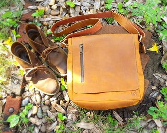 Leather Messenger Leather Bag Oil Tanned Leather Shoulder Bag Leather Messenger Bag Briefcase Satchel Travel Tablet Ipad Net Book ZNMS-02-TN