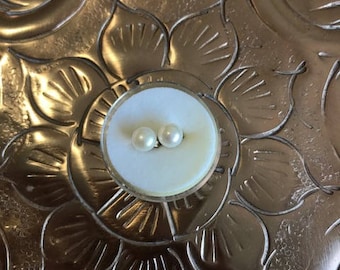 White Fresh Water Pearl Stud Earrings