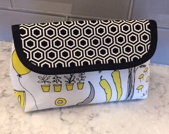 Black - Ikat Fabric Multipurpose Segmented Make-up Brush Wrap Pouch/Case