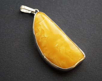 25g Butterscotch Baltic Amber Pendant