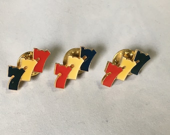 3 Vintage 777 Good Luck Gambling Pin Lot Casino Pins